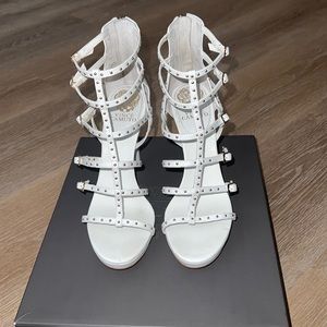 Vince. Camuta White heels
